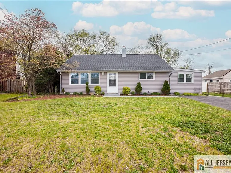 509 New Durham Rd — Photo 2