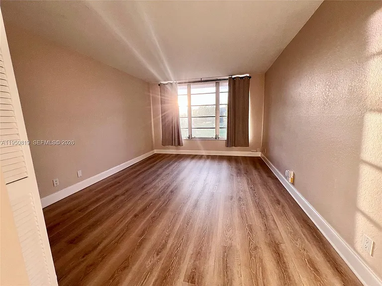 907 Cypress Ter #203 — Photo 8