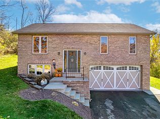 7011 Carterway Ln, Penn, PA 15675