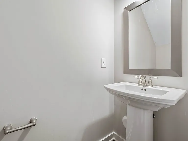 6258 Pesta Ct — Photo 20