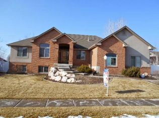 1062 S 2450 W, Syracuse, UT 84075