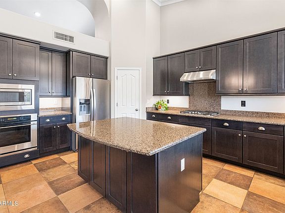 5th image of 6923 W Ivanhoe St