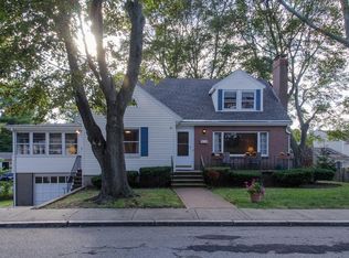 32 Greenway Rd, Salem, MA 01970