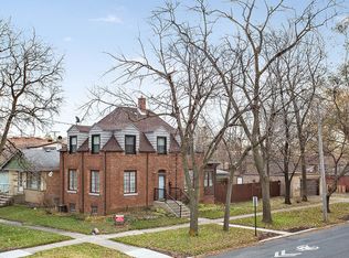 12107 Longwood Dr, Blue Island, IL 60406