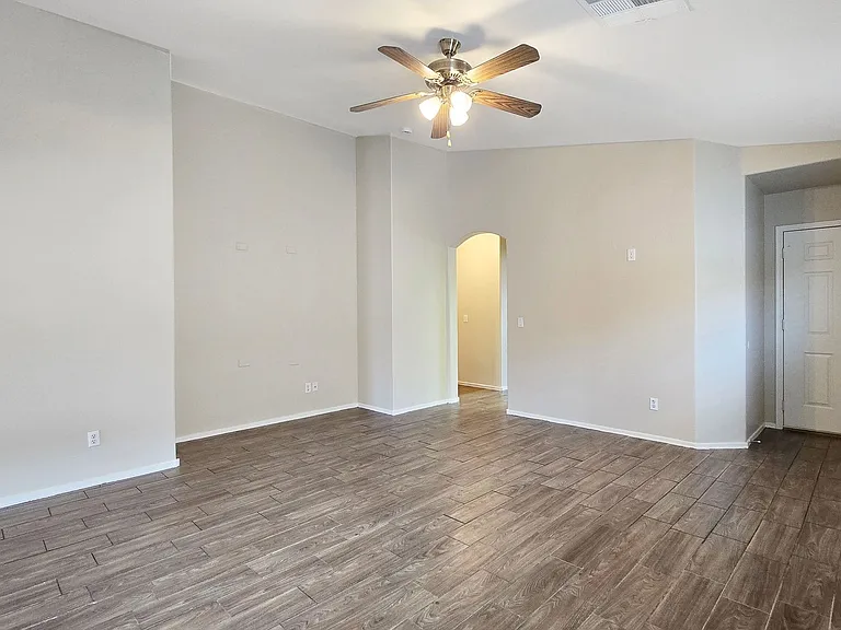 25805 W Dunlap Rd — Photo 5