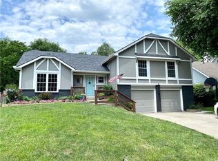 1408 E Frontier Ln, Olathe, KS 66062