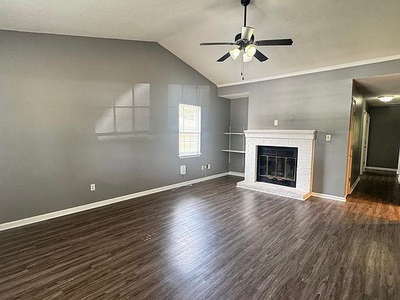 4th image of 206 Wedgewood Dr