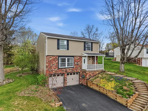 111 Sunview Dr, Beaver Falls, PA 15010