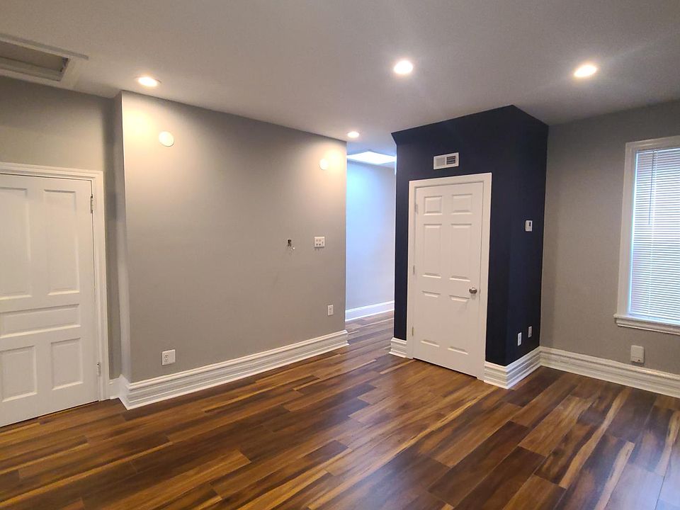 1st image of 3225 W Montgomery Ave #C