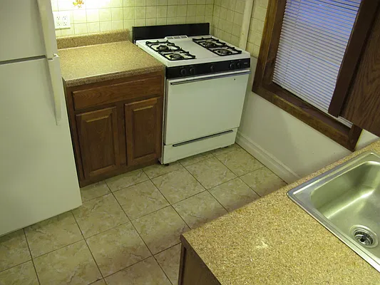 Rented by SUN WOOD REAL ESTATE | media 2