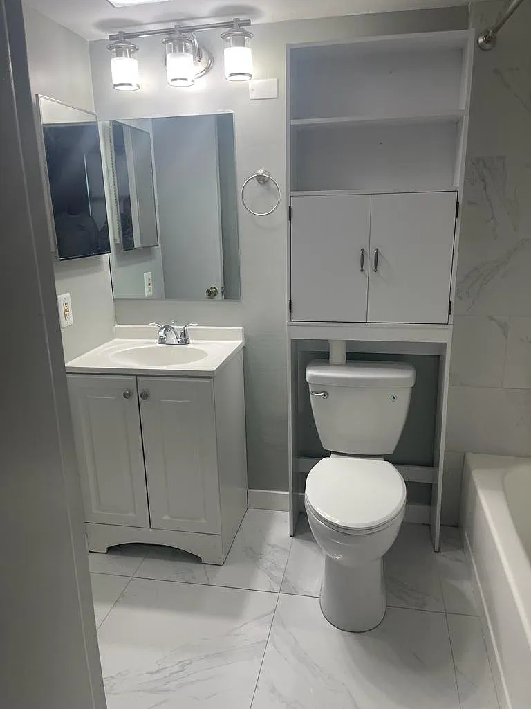 1 bed, 900 sqft, $2,000 — Photo 2
