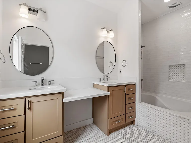 1210 Hawthorne St — Photo 27