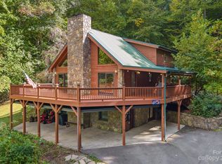 148 Springhill St, Hot Springs, NC 28743