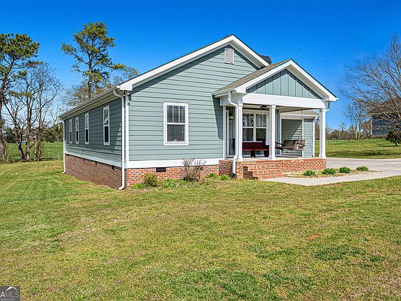 3rd image of 617 Ridgeview Ln