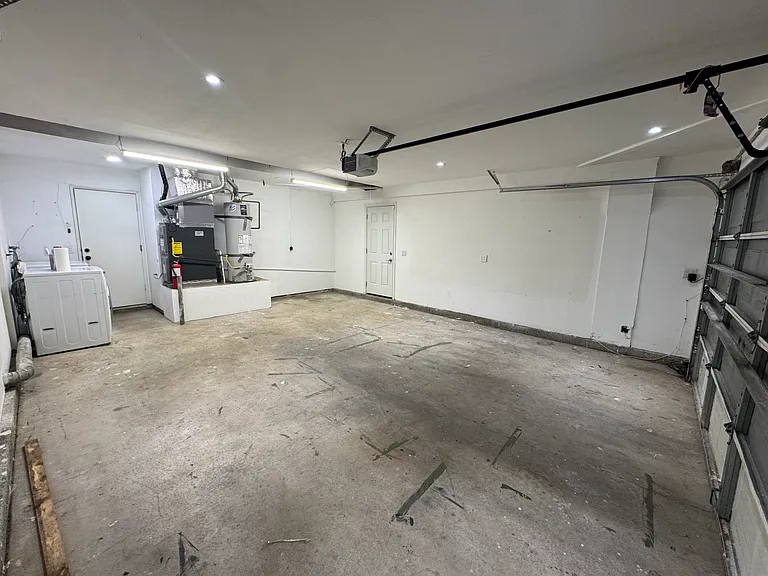 6642 Rosemary Ct — Photo 9