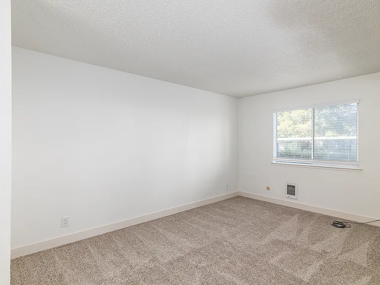 521 Alameda Del Prado #127A — Photo 4