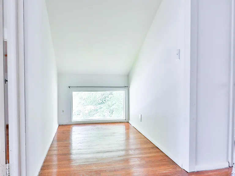 13002 Atlantic Ave — Photo 24