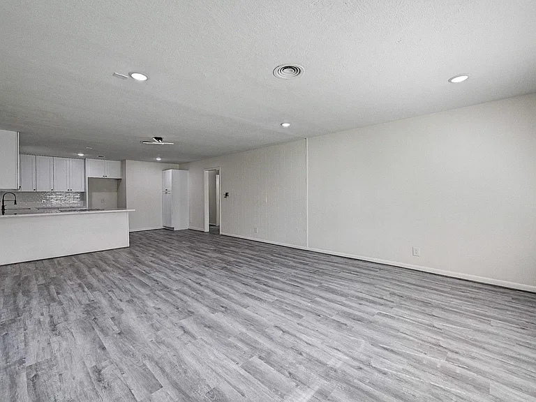 6027 Ledbetter St — Photo 5