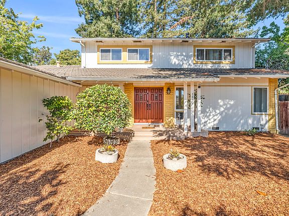 5th image of 1810 Boxwood Dr