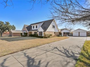2004 Carter Creek Pkwy, Bryan, TX 77802