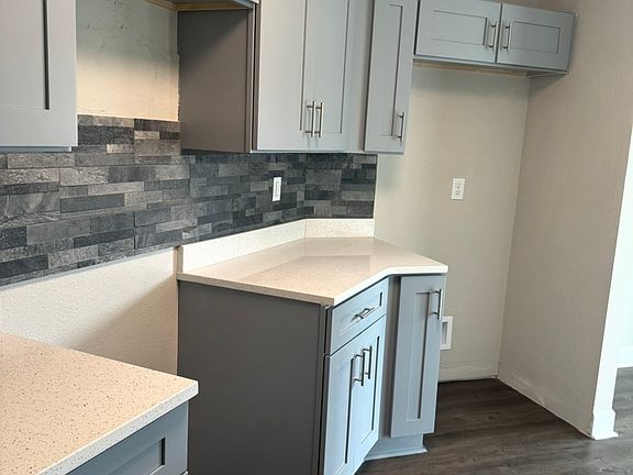 4th image of 2532 Woodgate Blvd #1