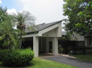 282 Fairway Cir #77, Weston, FL 33326
