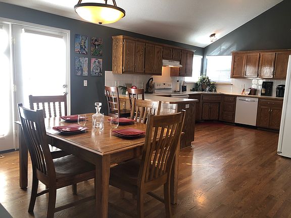 2nd image of 4309 NE 103rd Ct
