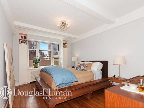 5th image of 233 W 99th St APT 9D