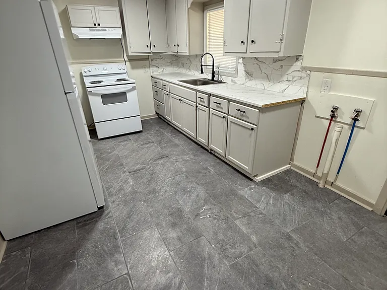 Del Rosa Dr — Photo 8