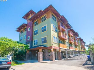 400 NE 100th Ave APT 303, Portland, OR 97220