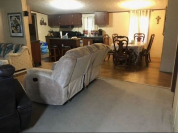 4th image of 117 Opal Dr