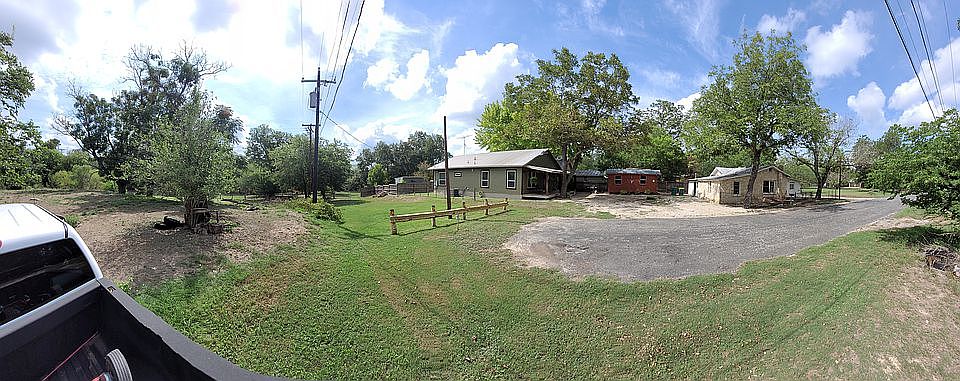 1st image of 402 Yoalana St