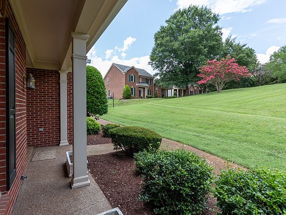 3rd image of 1514 Brentwood Pointe