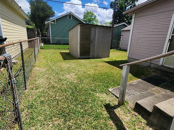 4th image of 4008 Norhill Blvd