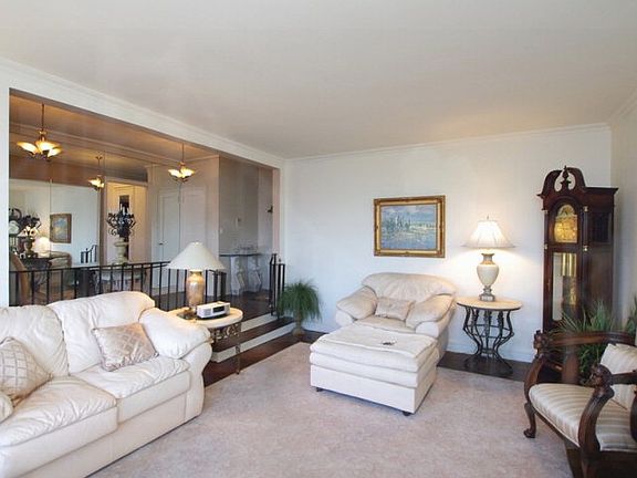 2nd image of 3001 Henry Hudson Pkwy W #5A