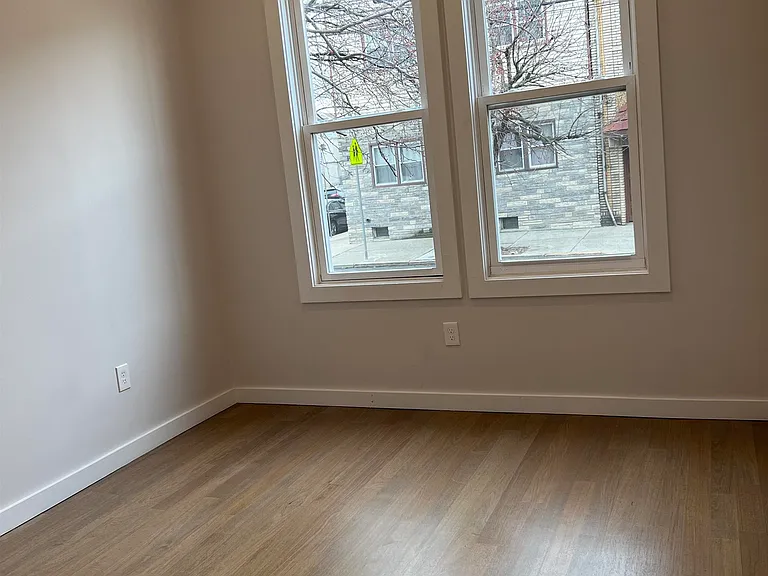 107 Magazine St #2R — Photo 26
