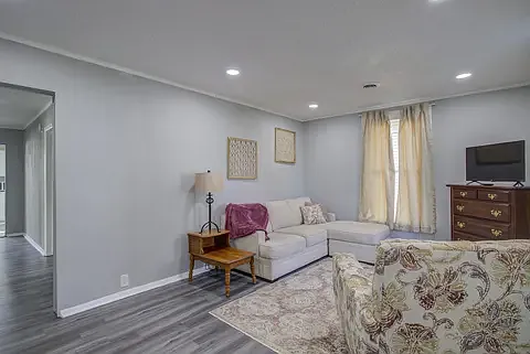 307 Hamilton St — Photo 9