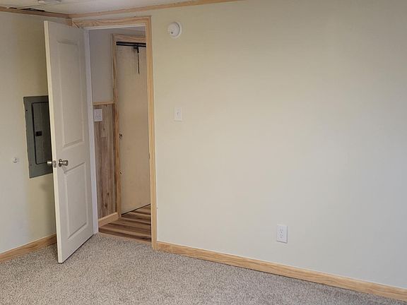 3rd image of 158 Ashlyn Dr