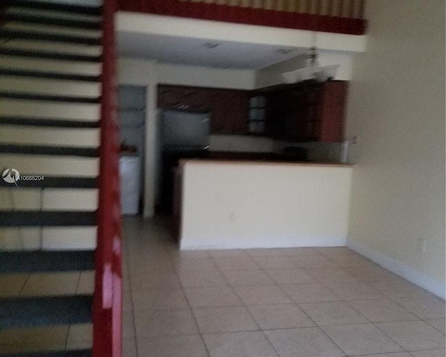 1st image of 7207 Sportsmans Dr