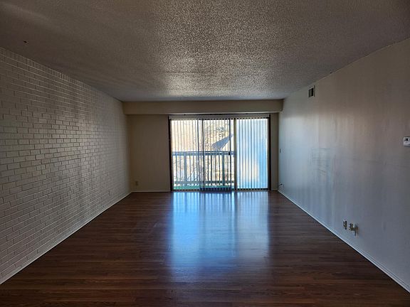 2nd image of 4811 Chicago St #4D