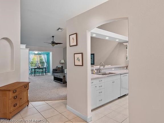 5th image of 2105 Coral Key Ct