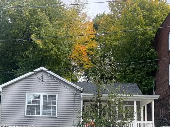 20 Defreest Avenue, Troy, NY 12180