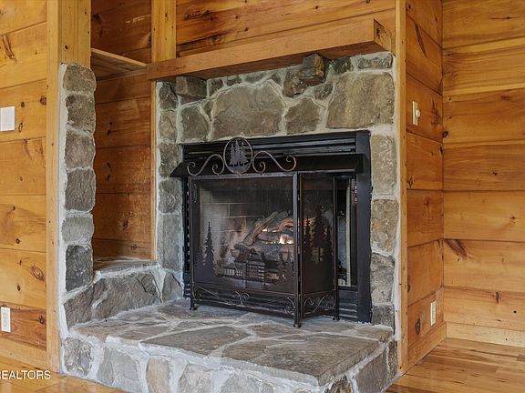 29th image of 610 Towee Falls Rd