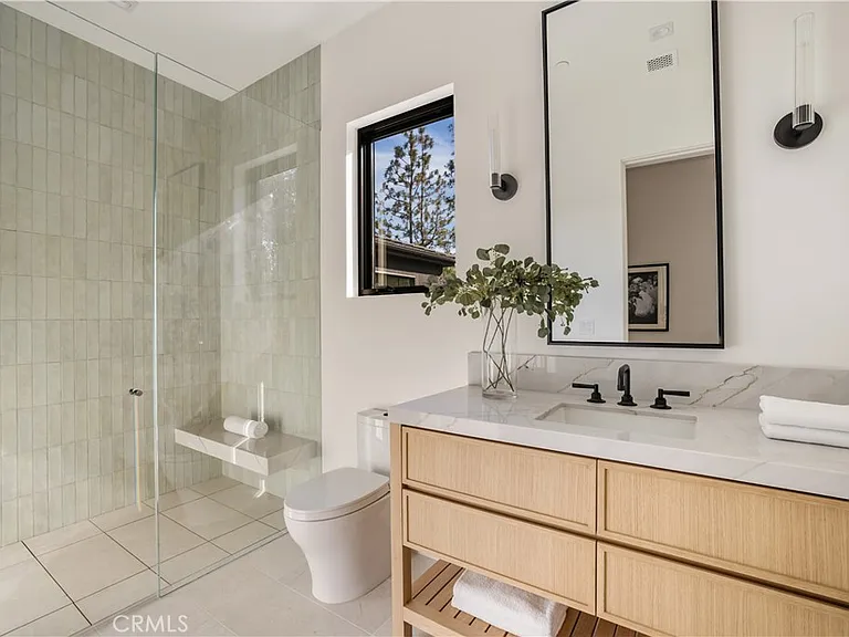 24341 Rolling View Rd — Photo 32