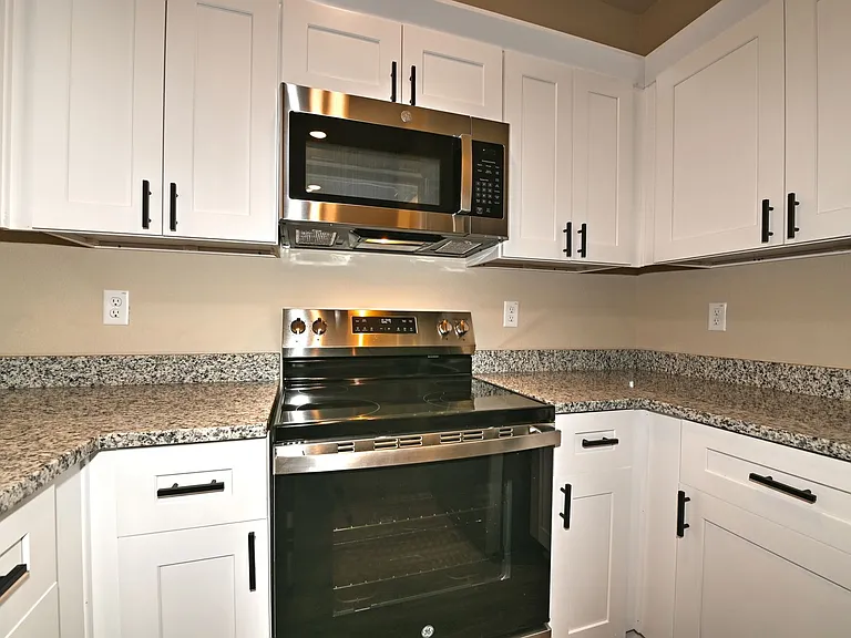 11318 Clearmine St — Photo 71