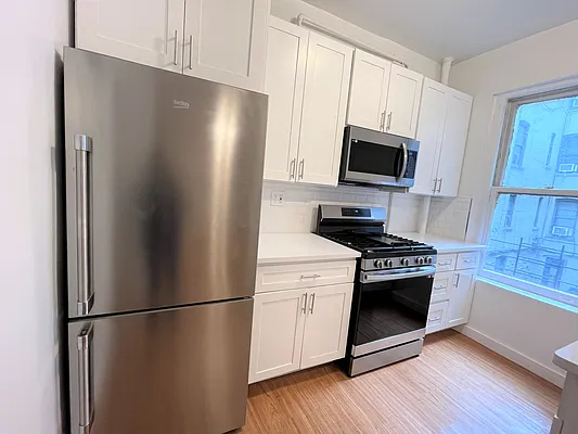 Rented by Riverside NYC Realty LLC | media 6