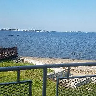 Rented by Uptown Flats LLC | media 19