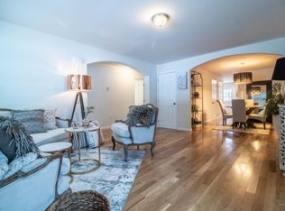 16 Kapok St, Old Orchard Beach, ME 04064