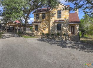 146 Creekview Dr, Canyon Lake, TX 78133