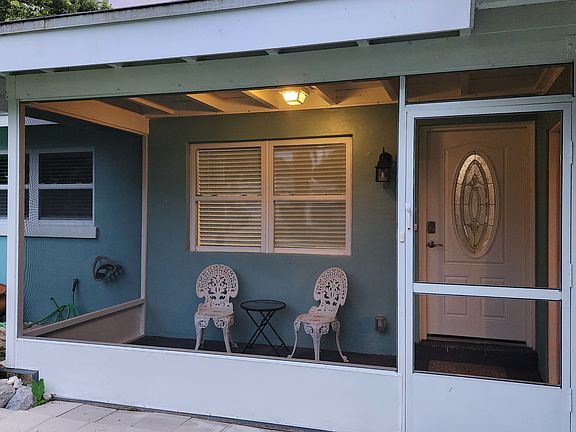 screened front porch